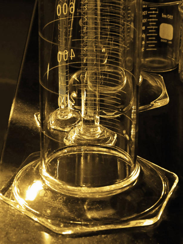 血管,无人,竖图,废弃,研究,科学,化学,实验室,容器,摄影,报废,测量工具,废物,清新,丢弃,放弃,抛弃,摈弃,彩图,屏弃,摈斥,摒除