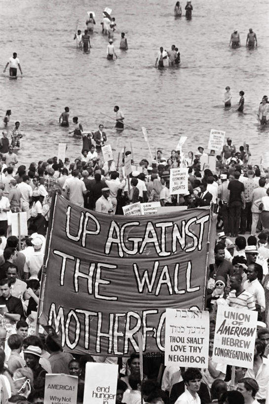 西方人,竖图,黑白,水,欧洲,非洲,美国,黑人,欧洲人,涉水,标语,首都,历史,摄影,抗议,群众,华盛顿特区,白种人,非洲人,彩图,公民权利