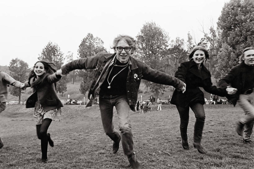 西方人,成年人,公园,横图,黑白,运动模糊,聚会,快乐,幸福,城市,欧洲,美国,欧洲人,五个人,活力,摄影,北美,北美洲,享乐,加利福尼亚,肖像,美洲,加州,好莱坞,洛杉矶,加利福尼亚州,金州,黄金州,北亚美利加洲,亚美利加洲,荷里活,格里菲斯公园,天使之城,年轻男性,年轻女性,白种人,年轻人,手牵手,欢乐,县治,洛杉矶县,美利坚合众国,洛城