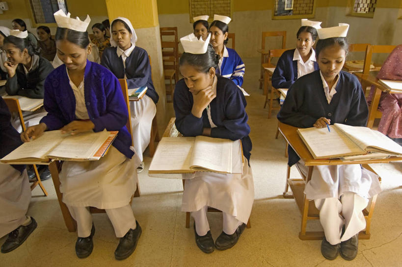 成年人,人群,护士,横图,室内,制服,孟加拉国,亚洲,学习,教育,教室,摄影,知识,南亚,孟加拉人民共和国,年轻女性,年轻人,彩图