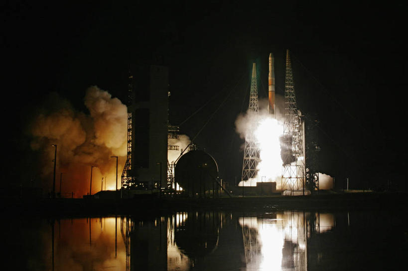 无人,横图,室外,夜晚,技术,美国,起飞,科学,太空,火焰,发射台,摄影,工程,北美,北美洲,美洲,佛罗里达,佛罗里达州,佛州,阳光州,北亚美利加洲,亚美利加洲,空气污染,彩图,美利坚合众国,空间探索