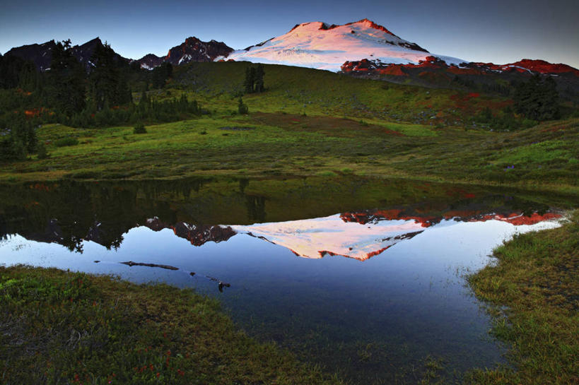 无人,横图,室外,白天,草地,湖,火山,日落,山,美国,反射,地形,地标建筑,摄影,宁静,冰河,华盛顿州,卡斯基德山脉,地质学,彩图,贝克尔山