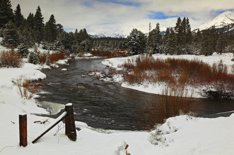 无人,横图,室外,白天,河流,雪,美国,地形,冬天,寒冷,摄影,北美,北美洲,加利福尼亚,美洲,加州,加利福尼亚州,内华达山,内华达山脉,金州,黄金州,北亚美利加洲,亚美利加洲,彩图,美利坚合众国