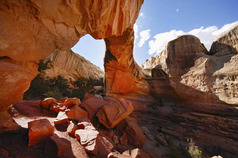 无人,横图,室外,白天,美国,地形,地标建筑,摄影,北美,北美洲,犹他州,美洲,圆顶礁国家公园,北亚美利加洲,亚美利加洲,犹他,蜂窝之州,蜂房州,国会礁脉国家公园,地质学,沙岩,国会礁国家公园,岩石,彩图,旅行,美利坚合众国