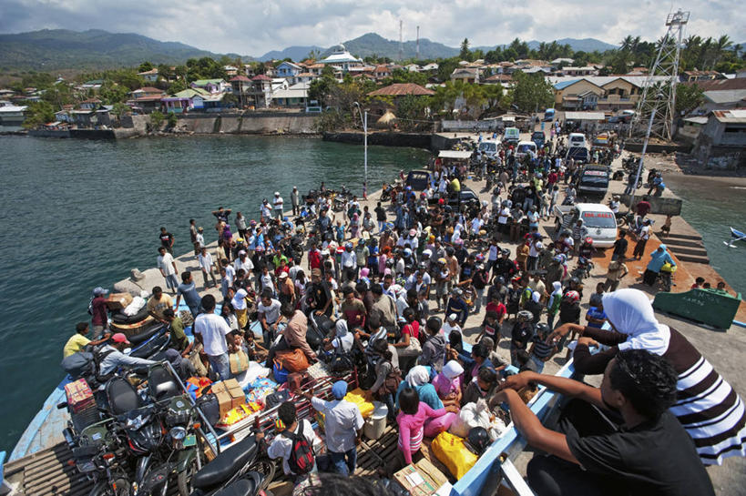 码头,横图,室外,白天,船,印度尼西亚,乘客,运输,摄影,渡轮,群众,马来西亚人,彩图
