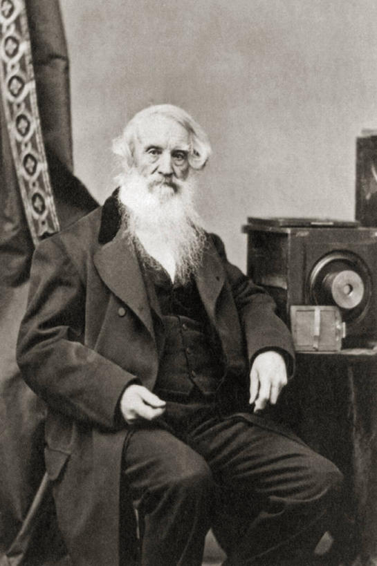 成年人,老年人,一个人,竖图,黑白,室内,通讯,美国,仅一个男性,仅一个人,仅一个老年男性,摄影,肖像,发明,宾夕法尼亚,发明家,老年男性,男人,男性