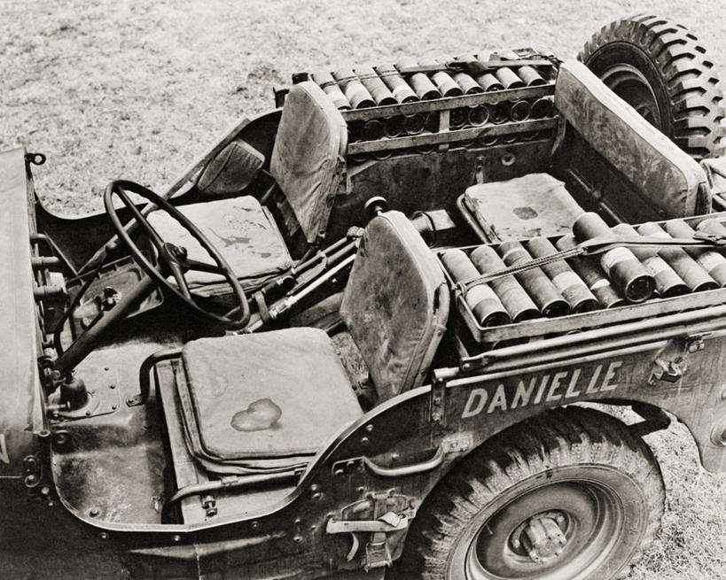 无人,横图,黑白,室外,白天,贝壳,军事,运输,摄影,第二次世界大战,车座,四驱车,新喀里多尼亚,法国海外领土