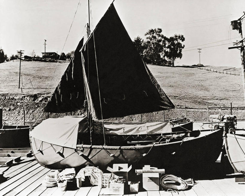 无人,横图,黑白,室外,白天,美国,设备,物品,帆,运输,摄影,加利福尼亚,生存,救生艇