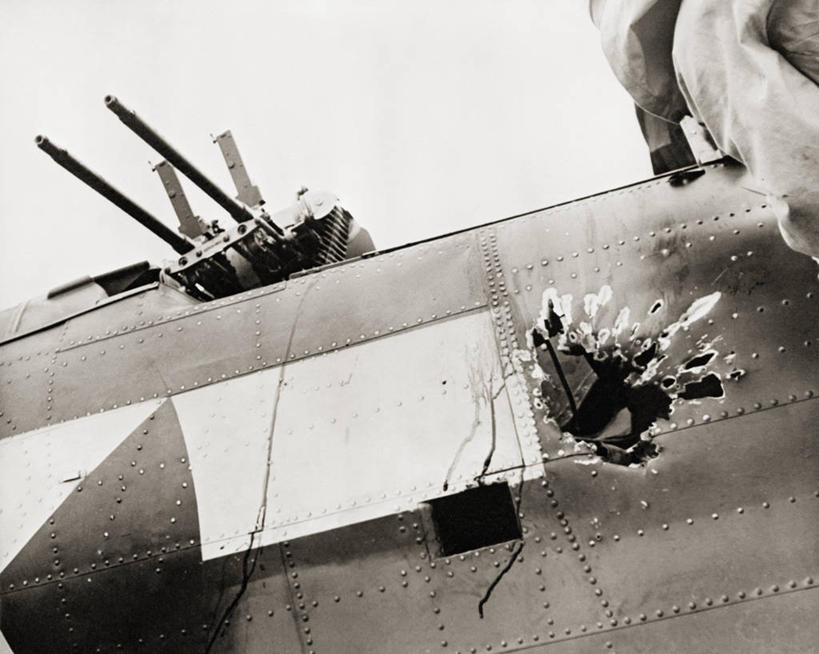 无人,横图,黑白,室外,白天,爆炸,飞机,破坏,破损,战争,摄影,损坏,第二次世界大战,海军,毁灭,机关枪,美国海军