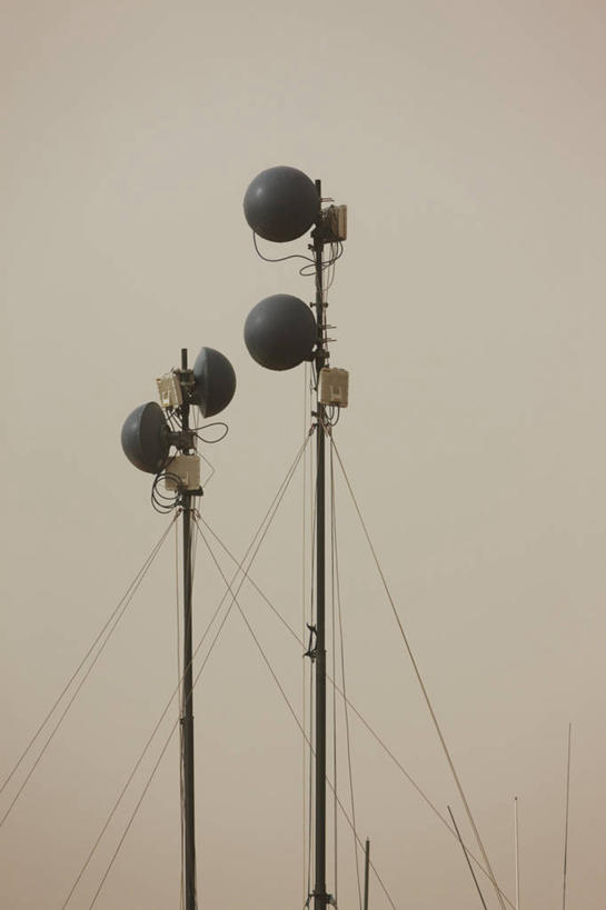 无人,竖图,室外,白天,通讯,阿富汗,塔,摄影,金属丝,无线电通信塔,格子饼,彩图