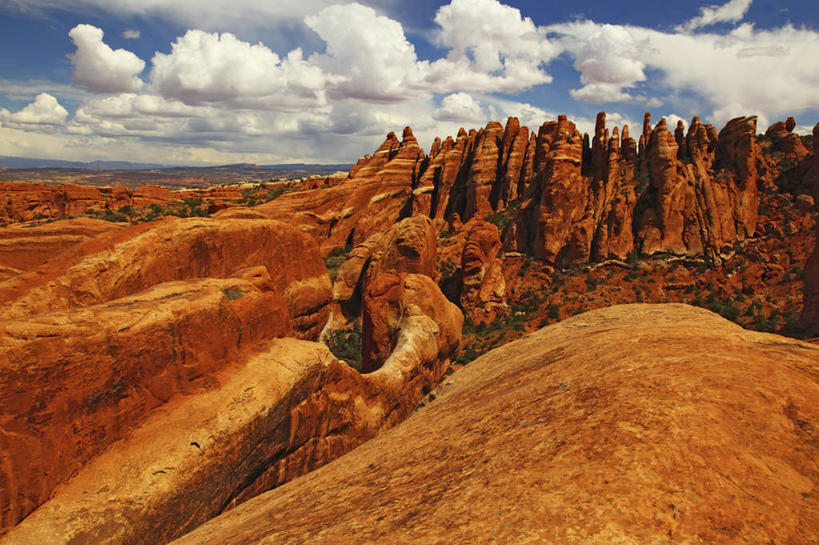 无人,横图,室外,白天,石头,沙漠,云,红色,摄影,鳍,岩层,拱门国家公园,犹他,岩石,彩图