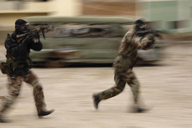 成年人,两个人,横图,室外,白天,运动模糊,韩国,军事,摄影,活动,海军,男人,彩图,特种部队