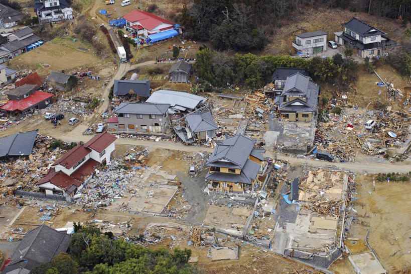 横图,室外,白天,日本,摄影,海军,毁灭,地震,失事,彩图,毛石,美国海军