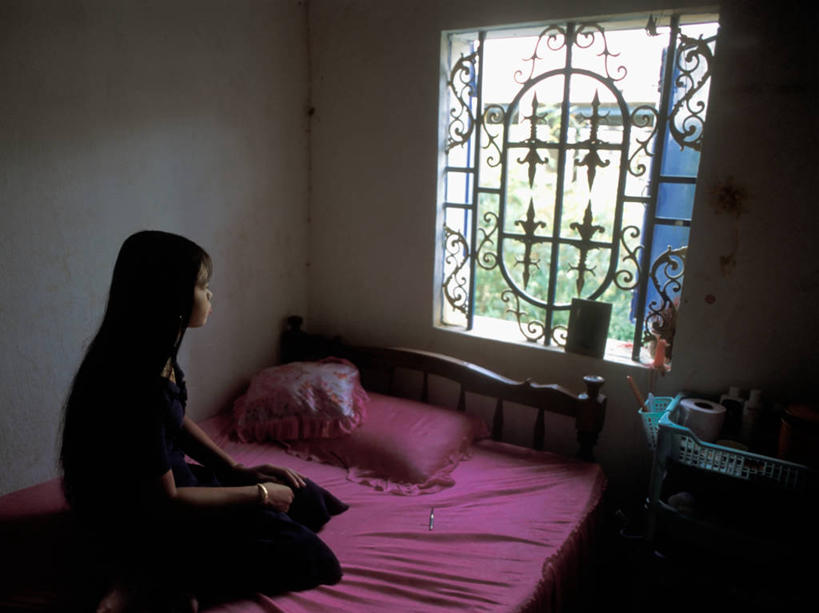 一个人,横图,室内,风险,卧室,柬埔寨,仅一个年轻女性,仅一个女性,仅一个人,摄影,艾滋病,等,瘟疫,妓女,年轻女性,女人,女性,年轻人,彩图