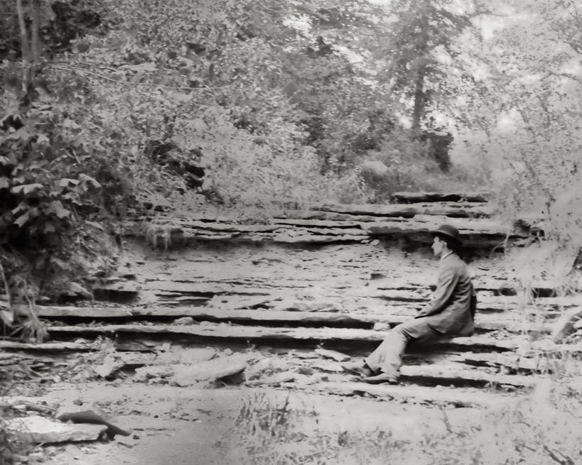 西方人,成年人,中年人,横图,黑白,室外,路,欧洲,欧洲人,地形,摄影,灵感,航空航天工程,地貌,俄亥俄州,发明家,男人,中年男性,白种人