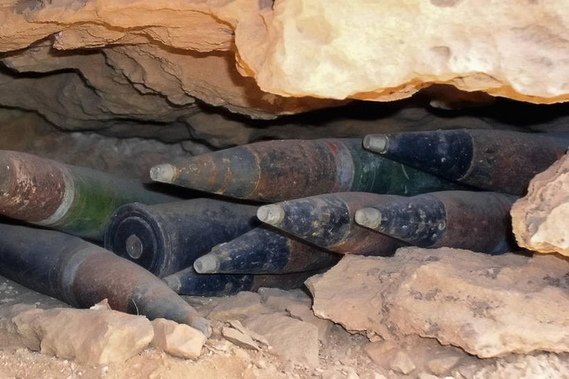 无人,横图,室外,特写,白天,自由,伊拉克,军事,战争,摄影,洞穴,手榴弹,彩图