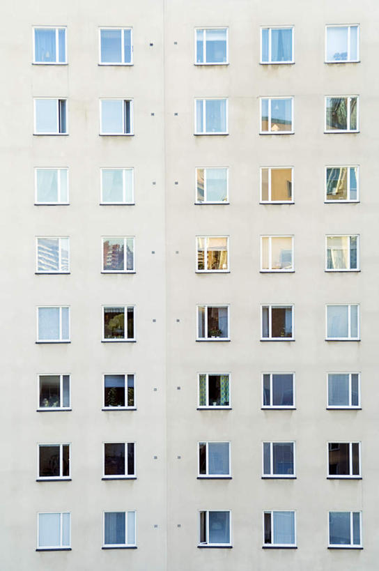 无人,竖图,室外,特写,白天,正面,度假,美景,窗户,城市风光,城市,建筑,瑞典,欧洲,阴影,光线,密集,影子,景观,娱乐,玻璃窗,排列,阳光,享受,休闲,景色,放松,斯堪的纳维亚,北欧,斯堪的纳维亚半岛,修建,修筑,摆列,瑞典王国,鳞集,辘集,麋集,彩图,布列,分列