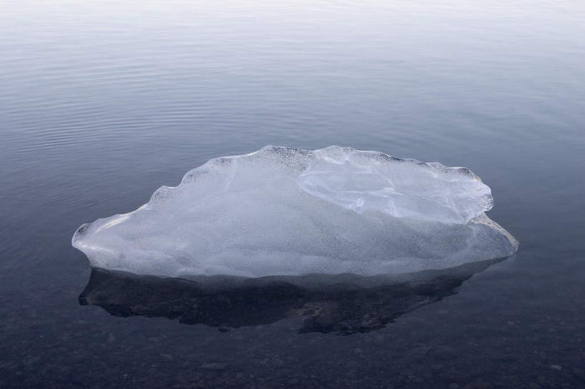 无人,横图,室外,白天,正面,旅游,度假,海浪,海洋,美景,一块,阴影,光线,影子,冰,景观,浪花,娱乐,白色,倒影,阳光,自然,海水,浮冰,享受,休闲,景色,放松,寒冷,冰冷,卫生,倒映,自然风光,海景,纯真,严寒,洁净,冰凉,酷寒,凛冽,凛凛,极冷,流冰,浮冰块,光明,恬静,中间色,朴素,清白,反照,大海,风浪,海,海水的波动,近岸浪,涌浪,彩图