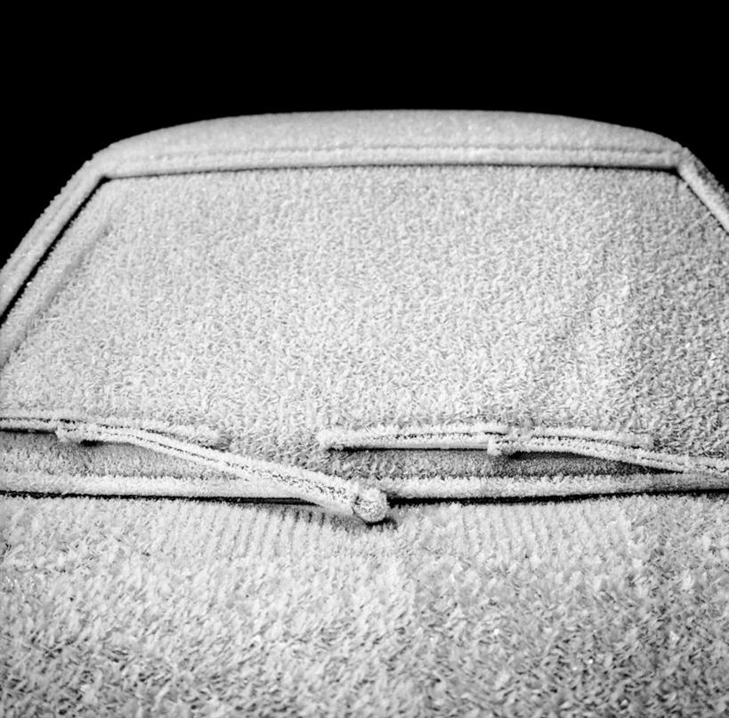 无人,横图,俯视,室外,白天,雪,大雪,汽车,一辆,阴影,平静,光线,影子,雨刷器,积雪,雪景,冬季,冬天,雨刷,车,阳光,交通工具,轿车,安静,寒冷,宁静,雨刮器,静谧,载具,严寒,沉静,恬静,安祥,僻静,清静,太平,刮雨器,彩图,高角度拍摄