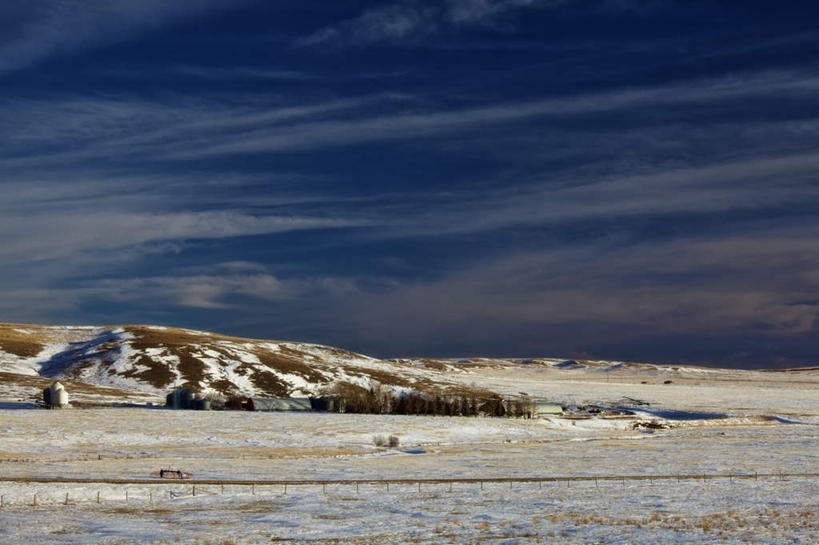 无人,横图,室外,白天,正面,旅游,度假,草地,草坪,美景,山,雪,雪山,植物,大雪,加拿大,阴影,光线,影子,冰,积雪,景观,山峰,雪景,云,云朵,冬季,冬天,山峦,云彩,娱乐,草,树,树木,蓝色,绿色,白云,蓝天,天空,阳光,自然,天,享受,休闲,景色,放松,寒冷,生长,晴朗,成长,冰冷,北美,北美洲,自然风光,美洲,阿尔伯塔省,阿尔伯塔,北亚美利加洲,亚美利加洲,严寒,冰凉,酷寒,凛冽,凛凛,极冷,艾伯塔,艾伯塔省,晴空,彩图