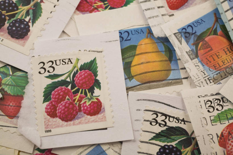 无人,竖图,俯视,室内,特写,白天,森林,树林,植物,草莓,浆果,梨,荔枝,水果,叶子,一堆,堆叠,堆积,朦胧,模糊,新鲜,英文,标志,数字,文字,字符,字母,桑葚,桑椹,生食,食品,果实,绿叶,标识,树,树木,食物,红色,绿色,覆盆子,嫩叶,香梨,摄影,阿拉伯数字,有机食品,绿色食品,影棚,生长,成长,堆,英文字母,邮票,叶,叶片,洋莓,水果皇后,生梨,离枝,红莓,地莓,半身,彩图,高角度拍摄,影棚拍摄,拍摄,邮戳