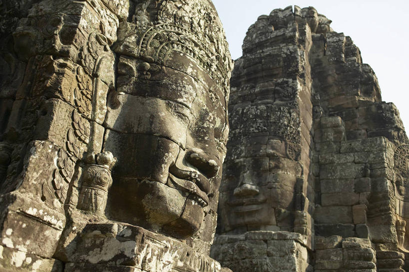 无人,寺庙,横图,室外,白天,仰视,旅游,度假,石头,美景,雕塑,柬埔寨,亚洲,阴影,节日,艺术,装饰,光线,雕刻,雕像,石子,影子,景观,青苔,苔藓,燃烧,文化,娱乐,蓝色,蓝天,天空,阳光,自然,香火,工艺品,庙宇,天,祈祷,享受,休闲,健康,景色,放松,许愿,宗教,东南亚,信仰,晴朗,纪念,祈求,美术,自然风光,主题,陈列,万里无云,高棉,柬埔寨王国,功能,美学,吉蔑,巴扬寺,平安,石块,岩石,晴空,晴空万里,彩图,低角度拍摄,庙,寺