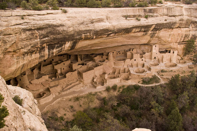 无人,公园,横图,俯视,室外,白天,石头,美景,树林,植物,美国,阴影,堆积,光线,石子,影子,洞,景观,悬崖,废墟,树,树木,绿色,阳光,自然,陡峭,景色,洞穴,生长,成长,风化,北美,北美洲,国家公园,自然风光,美洲,科罗拉多州,穴,科罗拉多,弗德台地国家公园,梅萨维德国家公园,北亚美利加洲,亚美利加洲,绝壁,百年州,笔陡,峻峭,长久,久长,悠长,悠久,风蚀,石化,弗德台地,梅萨维德,风蚀地貌,岩石层,石块,岩石,彩图,高角度拍摄