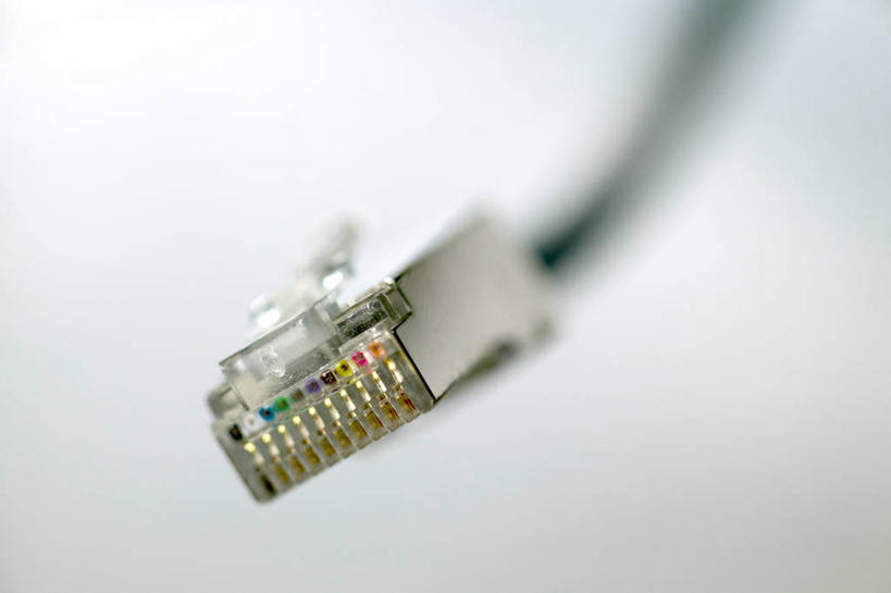 无人,横图,俯视,室内,白天,白色背景,机器,电脑,阴影,光线,插头,电缆,影子,灯光,机械,摄影,影棚,接口,网线,插口,接线,彩图,高角度拍摄,影棚拍摄,拍摄