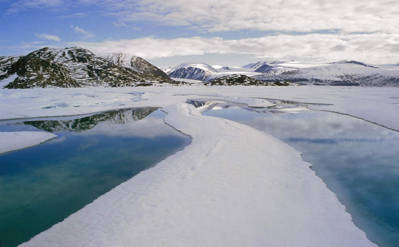 无人,横图,室外,白天,正面,旅游,度假,北极,美景,山,雪,雪山,大雪,许多,阴影,光线,影子,冰,积雪,景观,山峰,雪景,云,云朵,冬季,冬天,山峦,很多,云彩,娱乐,蓝色,白云,蓝天,天空,阳光,自然,浮冰,天,享受,休闲,景色,放松,寒冷,晴朗,冰冷,自然风光,严寒,冰凉,酷寒,凛冽,凛凛,极冷,流冰,浮冰块,北极地区,北极区,北极圈,晴空,彩图