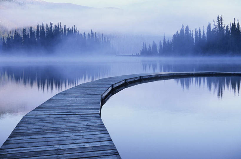 无人,公园,横图,室外,白天,正面,旅游,度假,河流,美景,树林,水,植物,雾,加拿大,朦胧,模糊,木板,河水,景观,水流,桥,木桥,娱乐,栈桥,树,树木,蓝色,绿色,倒影,蓝天,天空,自然,天,享受,休闲,景色,放松,生长,晴朗,成长,人行桥,木板桥,迷雾,倒映,北美,北美洲,国家公园,自然风光,美洲,阿尔伯塔省,万里无云,阿尔伯塔,北亚美利加洲,亚美利加洲,艾伯塔,艾伯塔省,贾斯珀国家公园,反照,大雾,晴空,晴空万里,彩图