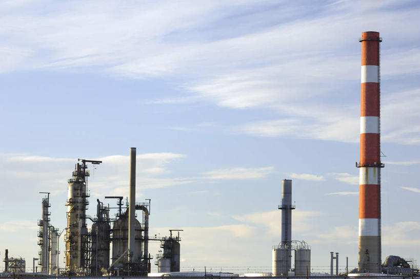 无人,工厂,横图,室外,白天,仰视,加拿大,阴影,光线,影子,云,云朵,云彩,蓝色,白云,蓝天,天空,阳光,天,晴朗,北美,北美洲,美洲,阿尔伯塔省,阿尔伯塔,北亚美利加洲,亚美利加洲,艾伯塔,艾伯塔省,晴空,彩图,低角度拍摄,工地,制造厂