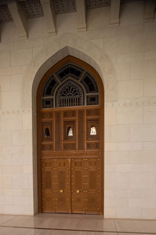 无人,竖图,室内,白天,正面,计划,门,阴影,节日,光线,木制,影子,墙,拱门,文化,墙壁,墙面,阳光,木制品,门框,祈祷,健康,许愿,宗教,信仰,纪念,祈求,伊斯兰教,风格,气势,格调,派头,气概,设想,作风,平安,设计,彩图