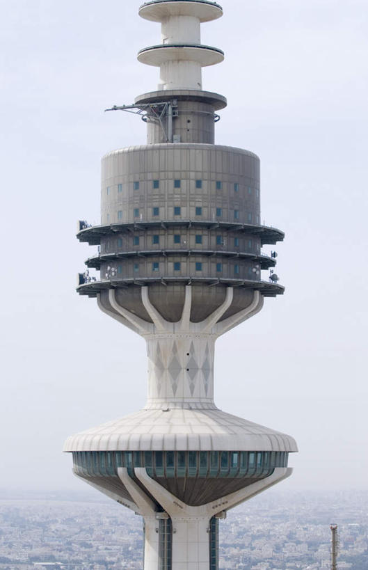 无人,竖图,室外,白天,正面,旅游,度假,标志建筑,地标,建筑,科威特,亚洲,阴影,光线,影子,建筑群,娱乐,建设,蓝色,蓝天,天空,阳光,天,享受,休闲,广阔,宽广,放松,宽阔,西亚,广大,科威特国,彩图