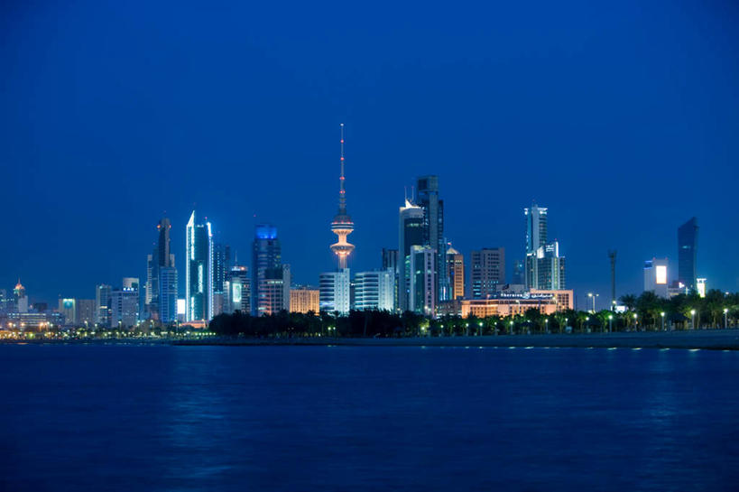 无人,高楼大厦,横图,彩色,室外,白天,正面,度假,海浪,海洋,美景,植物,城市风光,标志建筑,城市,大厦,地标,建筑,摩天大楼,霓虹灯,科威特,亚洲,波纹,繁华,景观,浪花,灯光,七彩,首都,娱乐,光源,建设,霓虹,灯,树,树木,蓝色,绿色,蓝天,水纹,天空,自然,海水,波浪,天,享受,休闲,景色,放松,生长,晴朗,成长,照明设备,西亚,海景,万里无云,氖灯,繁荣,发达,科威特国,科威特城,科威特水塔,大海,风浪,海,海水的波动,近岸浪,涌浪,晴空,晴空万里,彩图,大楼,高层建筑,高楼,摩天楼