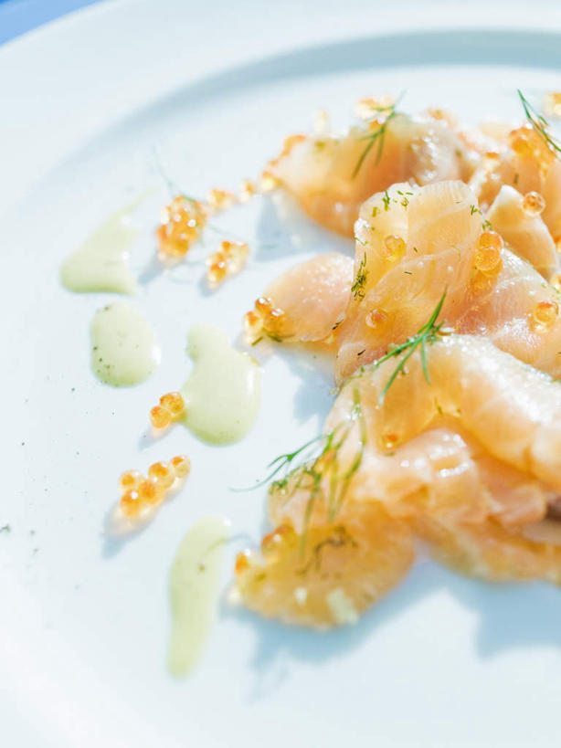 无人,竖图,俯视,室内,白天,厨房,餐具,阴影,光线,碟子,盘,影子,灯光,鱼卵,美味,食品,鱼籽,食物,盘子,碟,摄影,影棚,甘旨,厚味,鲜味,彩图,高角度拍摄,影棚拍摄,拍摄,灶间