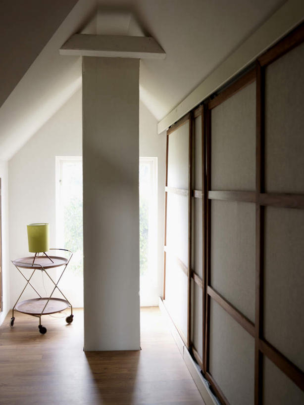 无人,家,客厅,竖图,室内,白天,正面,游戏,别墅,窗户,地板,柜子,家具,装修,建筑,玩具,照明,欧式,阴影,装饰,反射,影子,房屋,墙,屋子,公寓,灯光,地面,储物柜,豪华,玩,娱乐,建设,现代,装潢,洋房,楼房,吊灯,木地板,玻璃窗,墙壁,墙面,住宅,车,灯,童车,灯具,室内装潢,休闲,益智,活动,样板房,明亮,照亮,起居室,舒适,家居装潢,照明设备,储存,消遣,载具,房屋设计,地中海风格,古典风格,简约风格,室内设计,宽敞,样板房装潢,折叠童车,客堂,储备,蕴藏,贮备,设计,玩耍,嬉戏,彩图,房子,贮存