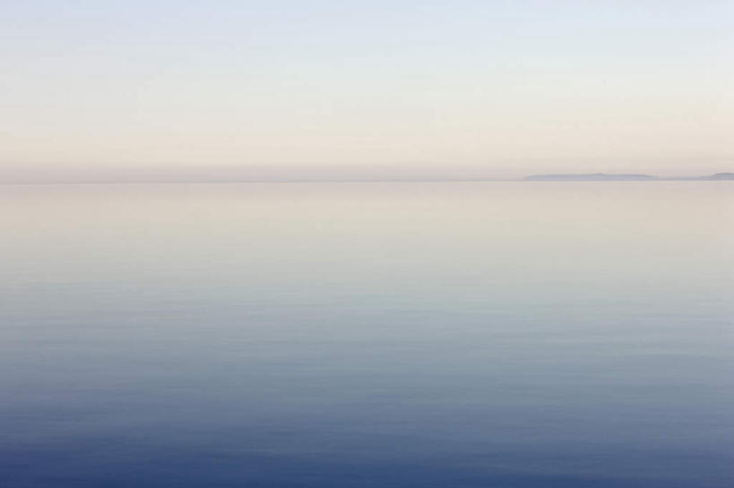 无人,横图,室外,白天,正面,旅游,度假,湖,湖泊,美景,水,瑞典,欧洲,阴影,光线,影子,湖面,景观,水流,水面,水平线,云,云朵,辽阔,海平线,云彩,娱乐,蓝色,白云,蓝天,天空,阳光,自然,湖水,天,享受,休闲,广阔,景色,放松,晴朗,一望无际,斯堪的纳维亚,自然风光,北欧,斯堪的那维亚,斯堪的那维亚半岛,斯堪的纳维亚半岛,瑞典王国,无边无际,一马平川,韦特恩湖,西约塔兰省,东约特兰省,晴空,彩图,水天相接,水天一线