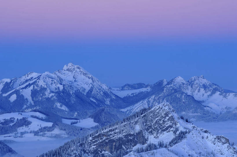 无人,横图,俯视,航拍,室外,白天,旅游,度假,石头,美景,山,雪,雪山,大雪,德国,欧洲,石子,冰,积雪,景观,山顶,山峰,雪景,冬季,冬天,拂晓,黎明,山峦,娱乐,蓝色,蓝天,天空,自然,天,享受,休闲,景色,放松,寒冷,晴朗,冰冷,西欧,鸟瞰,自然风光,万里无云,德意志联邦共和国,严寒,冰凉,酷寒,凛冽,凛凛,极冷,巴伐利亚,巴伐利亚州,拜恩州,拜恩自由州,颠峰,极峰,石块,岩石,晴空,晴空万里,彩图,高角度拍摄