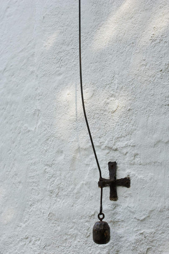 无人,竖图,室外,白天,正面,德国,阴影,光线,十字架,影子,墙,墙壁,墙面,阳光,手柄,控制,金属丝,基督,基督教,西欧,天主教,耶稣,德意志联邦共和国,救世主,巴伐利亚,巴伐利亚州,拜恩州,拜恩自由州,基利斯督,弥赛亚,默西亚,彩图