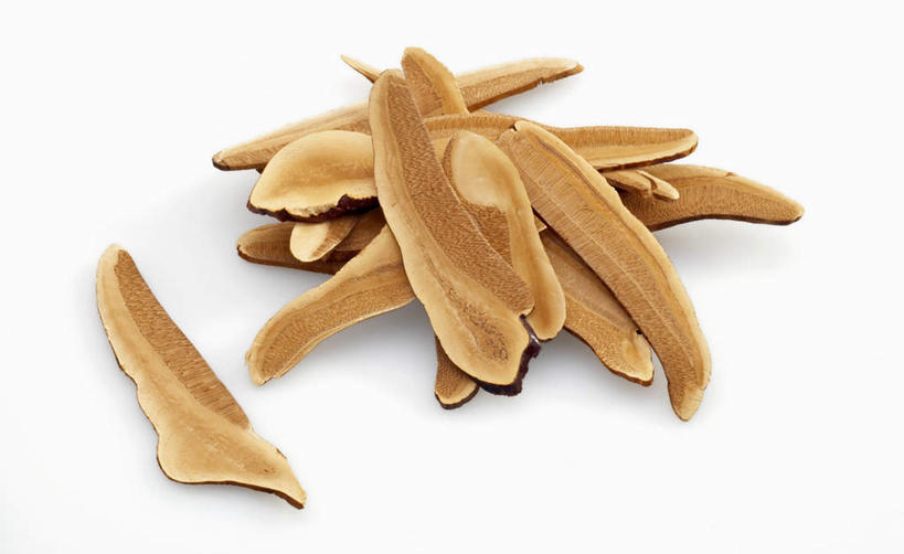 无人,横图,俯视,室内,特写,白天,白色背景,植物,桌面,桌子,灵芝,一堆,许多,阴影,堆叠,堆积,光线,木制,影子,菌菇,草药,药草,很多,中药,木制品,摄影,影棚,堆,药材,中草药,中药材,本草,芝草,仙草,神芝,瑞草,灵芝草,彩图,高角度拍摄,影棚拍摄,拍摄