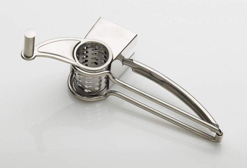 无人,横图,俯视,室内,特写,白天,白色背景,纯洁,餐桌,桌子,静物,金属制品,阴影,反射,金属,厨房用具,工具,刨丝器,影子,银色,一个,摄影,信仰,影棚,单个,餐台,高贵,雅致,烹调用具,彩图,高角度拍摄,影棚拍摄,拍摄