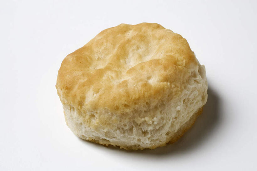 点心,面包,无人,横图,俯视,室内,特写,白天,白色背景,早餐,餐桌,桌子,阴影,朦胧,模糊,光线,影子,食品,面点,食物,糕点,一个,摄影,影棚,单个,餐台,酥皮,彩图,高角度拍摄,影棚拍摄,早饭,拍摄