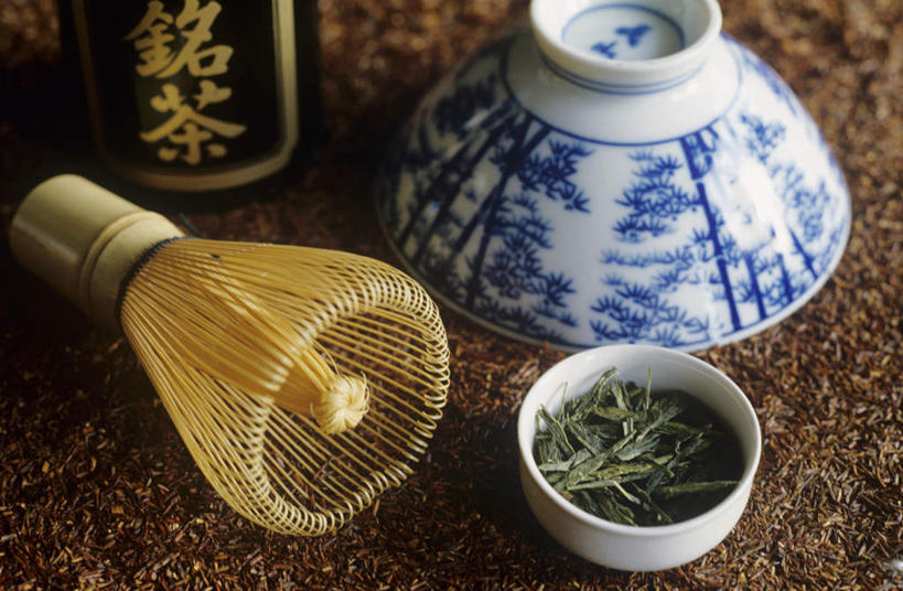 无人,横图,俯视,室内,特写,白天,绘画,幸福,茶,桌面,桌子,阴影,反射,木制,彩绘,瓷器,影子,陶瓷,茶叶,陶瓷制品,娱乐,两个,一个,茶具,木制品,容器,碗,享受,休闲,温馨,放松,乐趣,摄影,影棚,单个,储藏,茶筅,陶艺,提神,舒适,储存,醒脑,茶叶搅拌器,彩釉,画画,彩图,高角度拍摄,影棚拍摄,拍摄,贮存