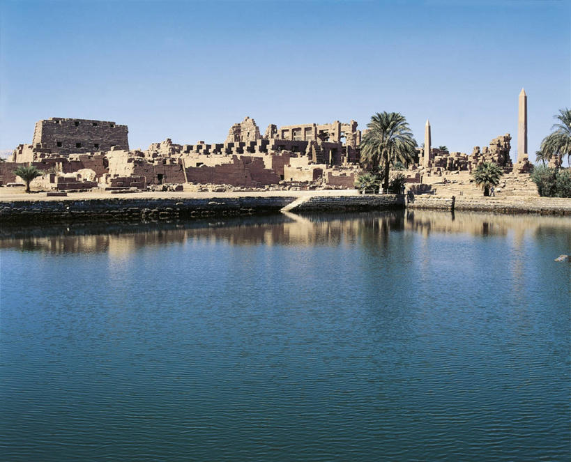 无人,横图,室外,白天,湖,建筑,棕榈树,埃及,历史,废墟,古代,地标建筑,摄影,中东,万里无云,古埃及文明,古代文明,底比斯,彩图,传统文化,过去,阿蒙神,埃及卢克索