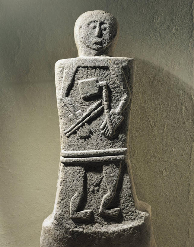 无人,竖图,室内,白天,雕塑,标志,符号,标识,古代,一个,摄影,单个,剑,矛,性别符号,古代文明,美术工艺,彩图,男性符号,过去