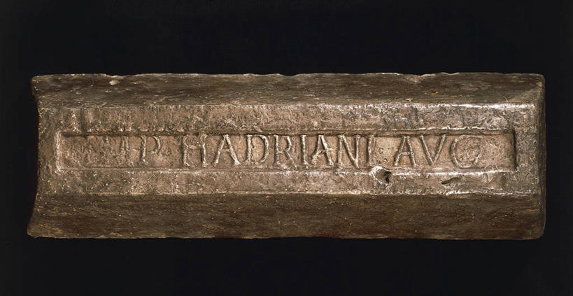 无人,横图,俯视,特写,留白,黑色背景,文字,历史,古代,一个,金条,摄影,单个,皇帝,古代文明,圣人,拉丁文,铅,彩图,高角度拍摄,影棚拍摄,雕刻术,过去