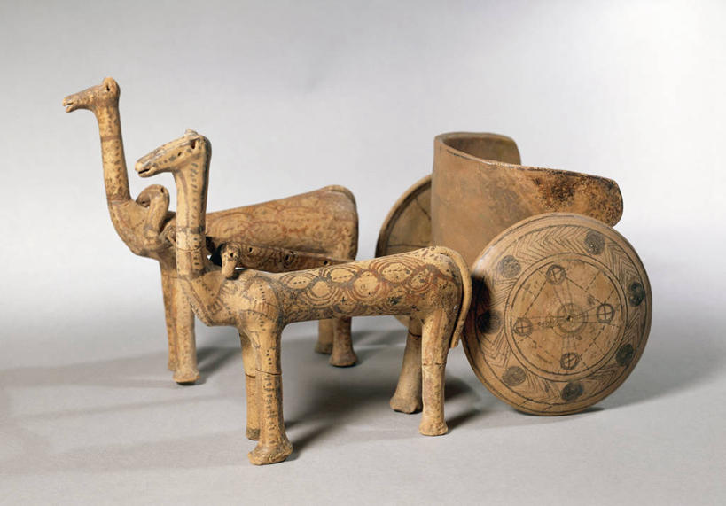 无人,横图,特写,侧面,雕塑,灰色背景,历史,三个,灰色,运输,摄影,考古学,简单,战车,古希腊,美术工艺,彩图,影棚拍摄,过去