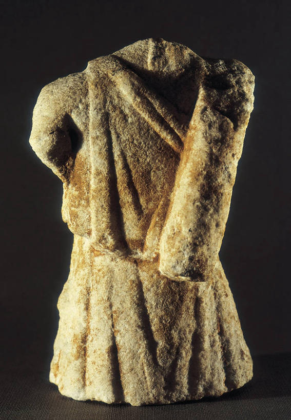 无人,竖图,雕塑,黑色背景,神话,雕像,大理石,文化,古罗马,古代,摄影,传说,古典风格,希腊神话,贞洁,古代文明,狄安娜,狩猎女神,美术工艺,女性美,阿耳忒弥斯,贞洁处女,阿波罗萨,月亮女神,彩图,影棚拍摄