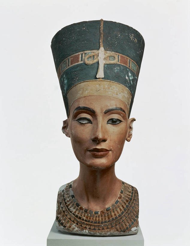 无人,竖图,白色背景,正面,珠宝,雕塑,雕像,头饰,历史,破坏,破损,一个,摄影,单个,部分,损坏,国王,法国国王,古埃及文明,古代文明,路易十六,彩图,影棚拍摄