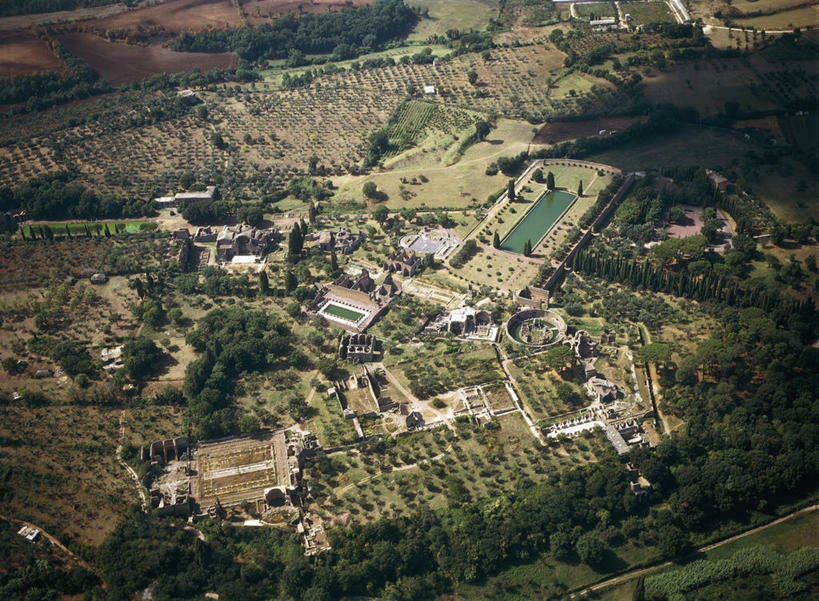 无人,横图,俯视,航拍,室外,白天,建筑,意大利,古罗马,树,地标建筑,摄影,鸟瞰,意大利文化,拉奇奥,蒂沃利,古代文明,彩图,高角度拍摄,哈德良别墅,阿德利阿纳村庄